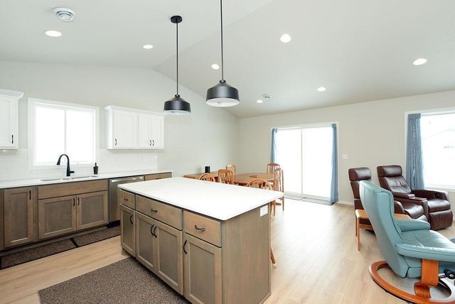 7903 BUCKTHORN Avenue, Horace, ND 58047