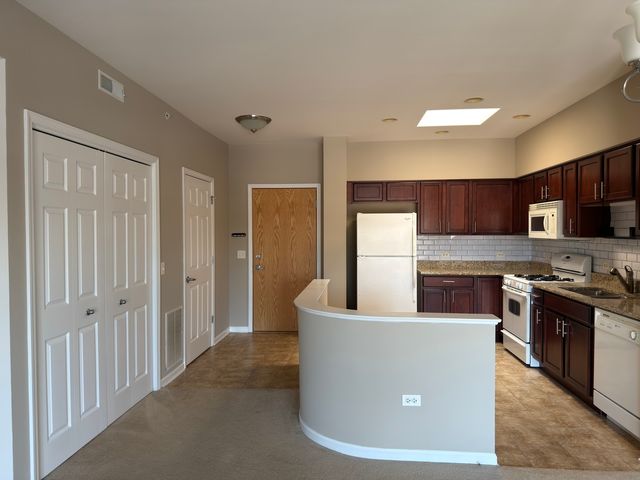 3501 WELLINGTON Court 409, Rolling Meadows, IL 60008