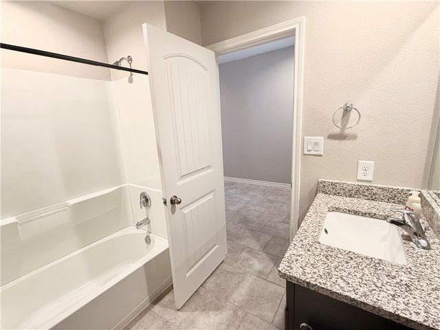 7742 Lariat Toss Dr, Corpus Christi, TX 78414