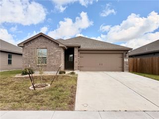 7742 Lariat Toss Dr, Corpus Christi, TX 78414