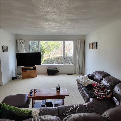 48 Governors Hill, West Warwick, RI 02893