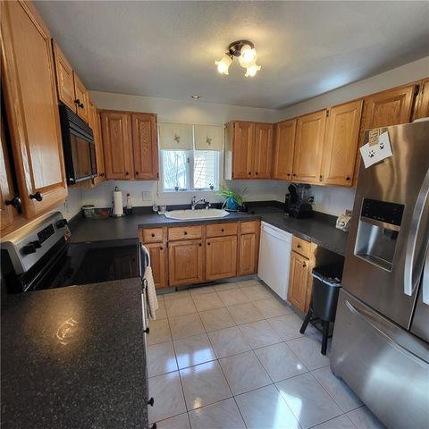 48 Governors Hill, West Warwick, RI 02893