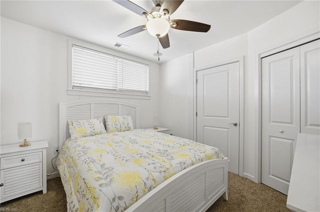 3738 Sandpiper Rd Apt 437B, Virginia Beach, VA 23456