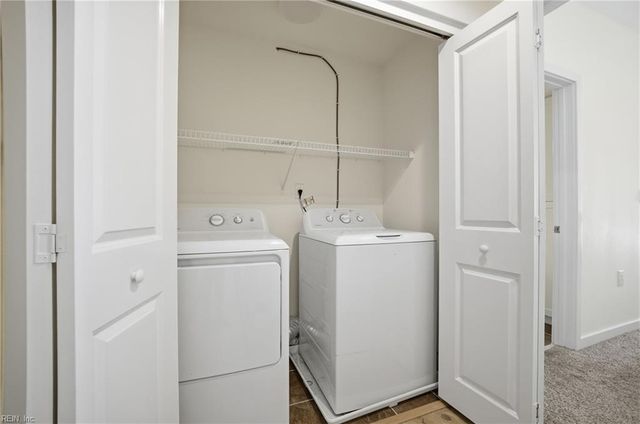 3738 Sandpiper Rd Apt 437B, Virginia Beach, VA 23456