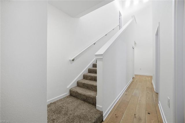 3738 Sandpiper Rd Apt 437B, Virginia Beach, VA 23456