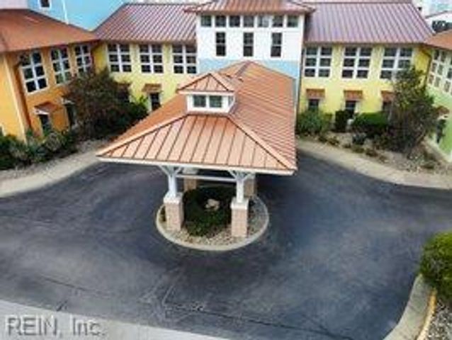 3738 Sandpiper Rd Apt 437B, Virginia Beach, VA 23456