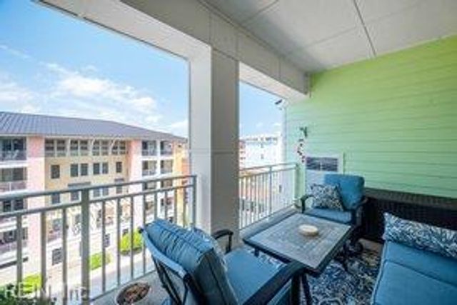 3738 Sandpiper Rd Apt 437B, Virginia Beach, VA 23456