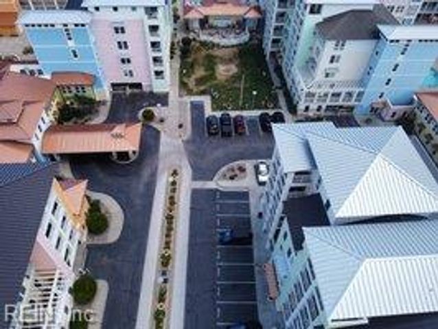 3738 Sandpiper Rd Apt 437B, Virginia Beach, VA 23456