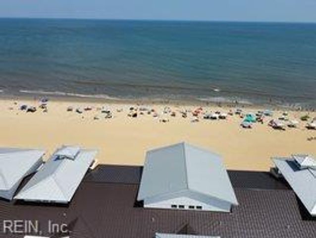 3738 Sandpiper Rd Apt 437B, Virginia Beach, VA 23456