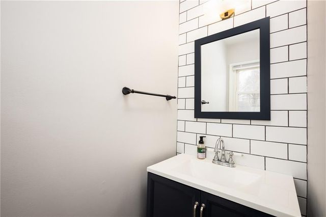 13400 E 43rd Terrace S, Independence, MO 64055