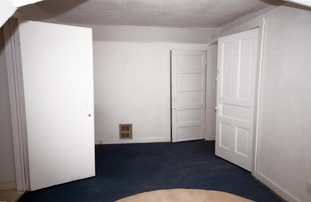 3927 N 16th STREET, Milwaukee, WI 53206