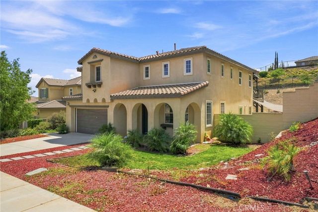 4101 Larkspur, Lake Elsinore, CA 92530