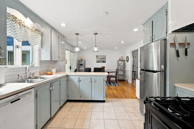 105 Beacon Street, South Yarmouth, MA 02664