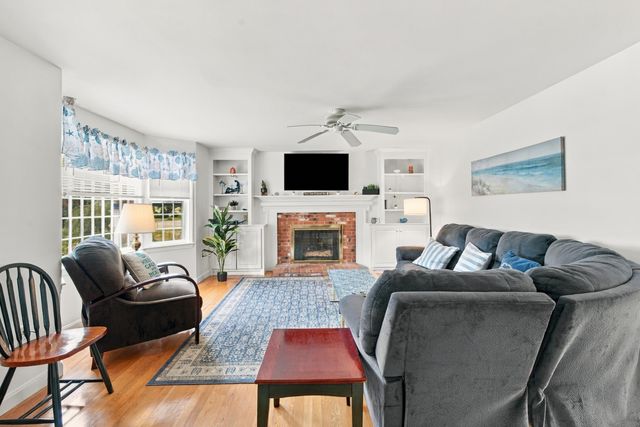 105 Beacon Street, South Yarmouth, MA 02664