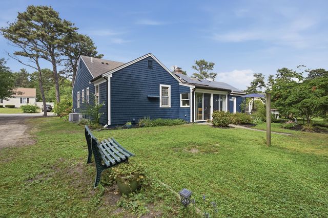 105 Beacon Street, South Yarmouth, MA 02664