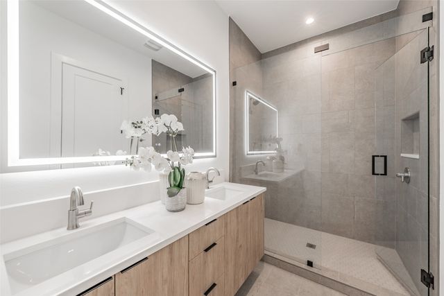 2523 Hondo Avenue 103, Dallas, TX 75219