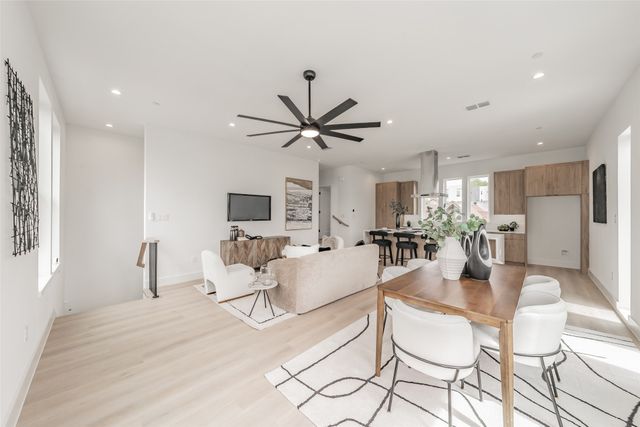 2523 Hondo Avenue 103, Dallas, TX 75219