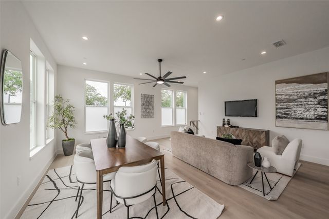 2523 Hondo Avenue 103, Dallas, TX 75219