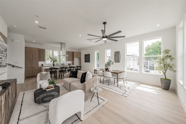 2523 Hondo Avenue 103, Dallas, TX 75219
