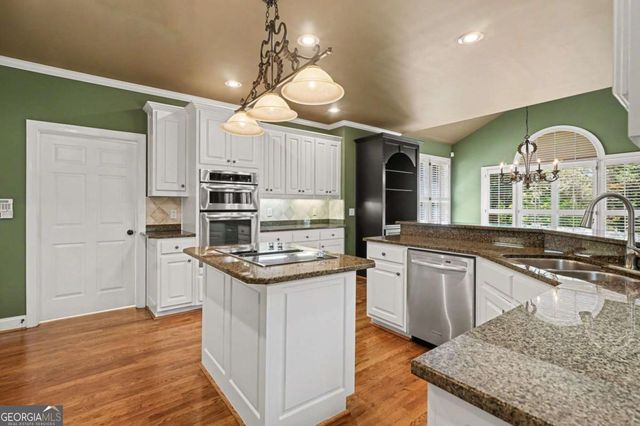 1031 White Cloud Ridge, Snellville, GA 30078