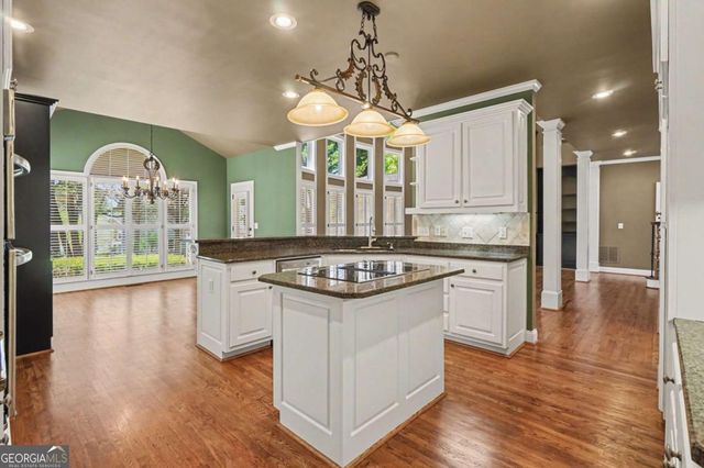 1031 White Cloud Ridge, Snellville, GA 30078