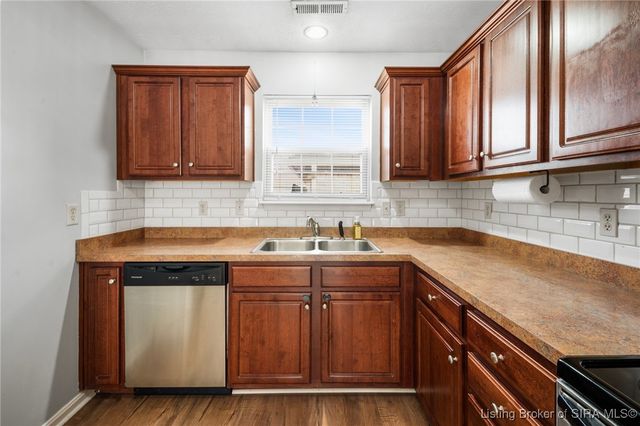 3921 Horne Avenue, New Albany, IN 47150