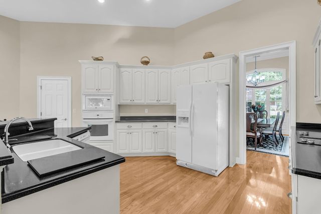 8729 Herons Walk, North Charleston, SC 29420