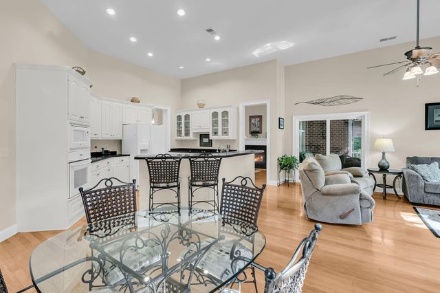 8729 Herons Walk, North Charleston, SC 29420
