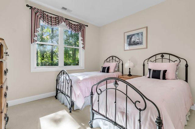 8729 Herons Walk, North Charleston, SC 29420
