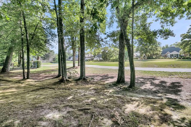 8729 Herons Walk, North Charleston, SC 29420