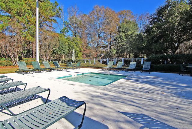 8729 Herons Walk, North Charleston, SC 29420