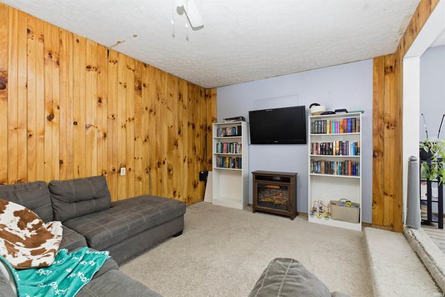 402 Boone Lane, Mitchell, IN 47446