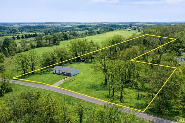 402 Boone Lane, Mitchell, IN 47446