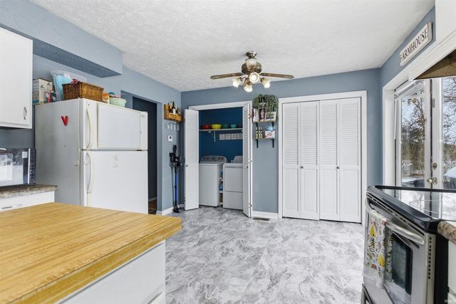 402 Boone Lane, Mitchell, IN 47446