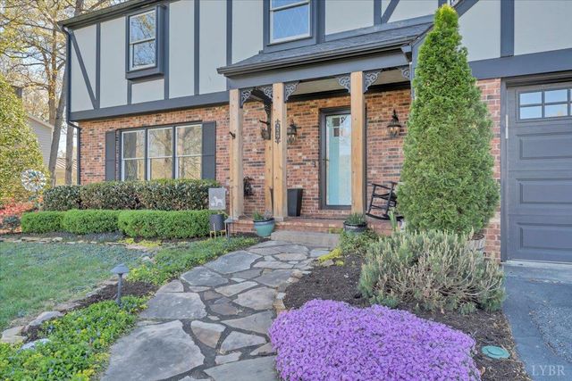 229 Queen Regent Court, Blue Ridge, VA 24064