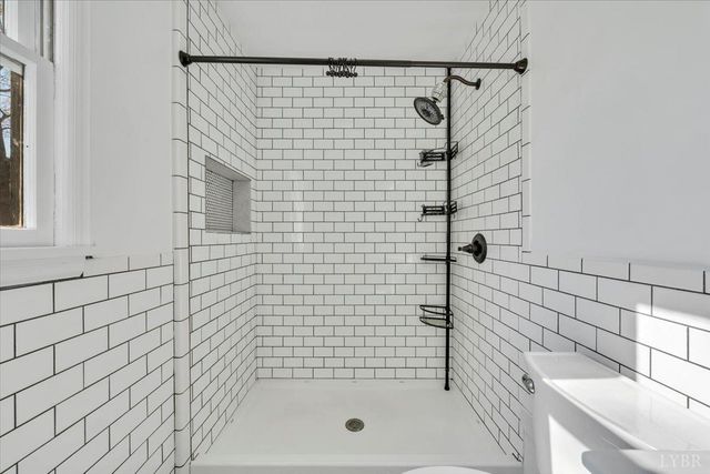 229 Queen Regent Court, Blue Ridge, VA 24064