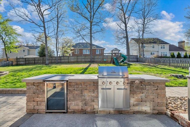 229 Queen Regent Court, Blue Ridge, VA 24064