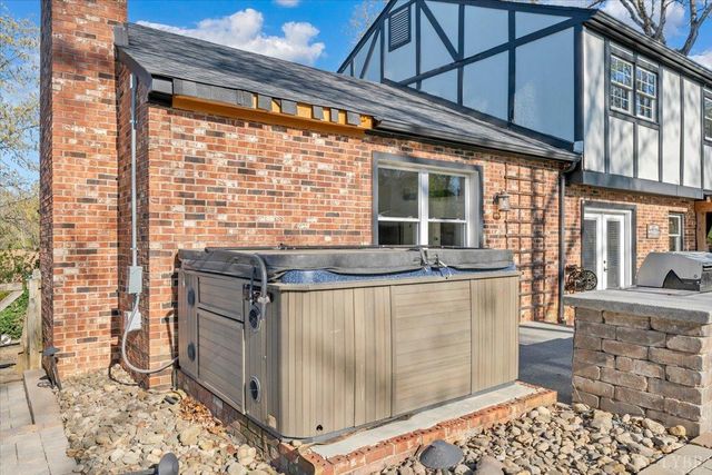229 Queen Regent Court, Blue Ridge, VA 24064