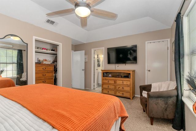 206 Lovelady Street, Cleburne, TX 76033