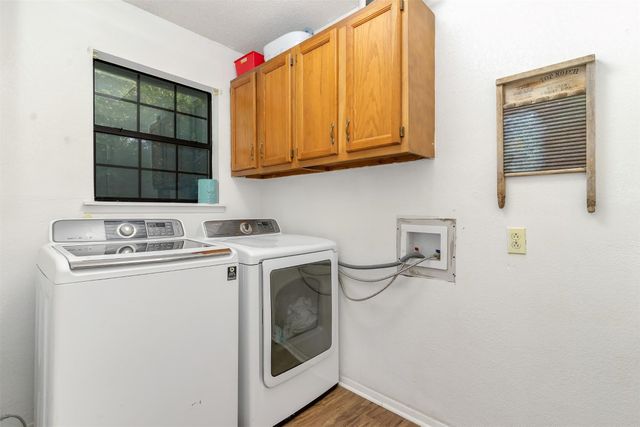 206 Lovelady Street, Cleburne, TX 76033
