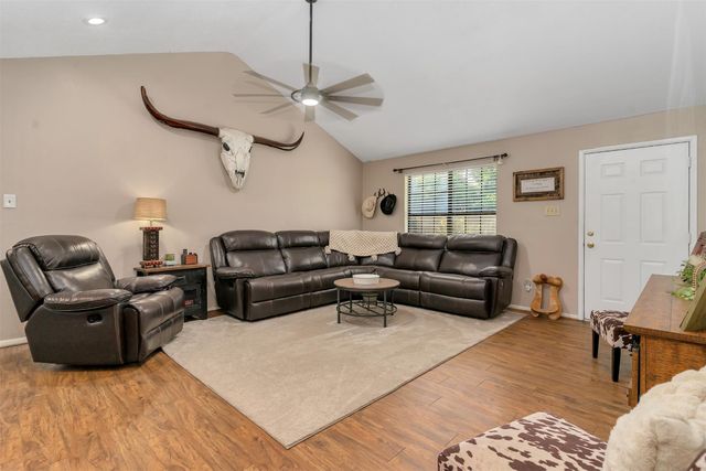 206 Lovelady Street, Cleburne, TX 76033