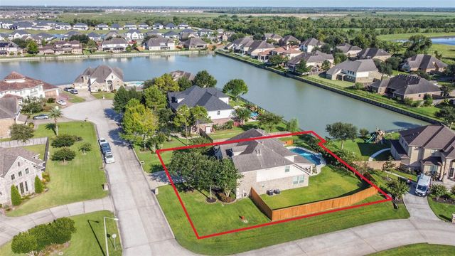 2314 Leslies Court, Friendswood, TX 77546