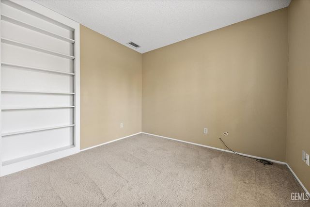 5835 Riggs Court, Bakersfield, CA 93306
