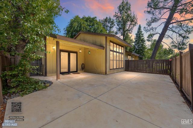 5835 Riggs Court, Bakersfield, CA 93306