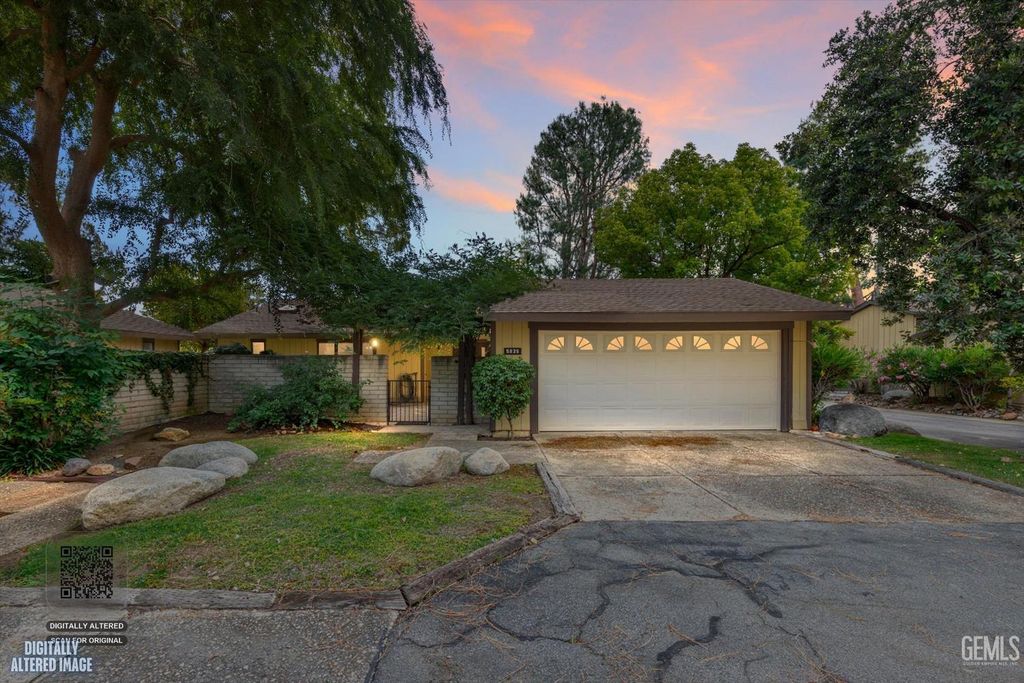 5835 Riggs Court, Bakersfield, CA 93306