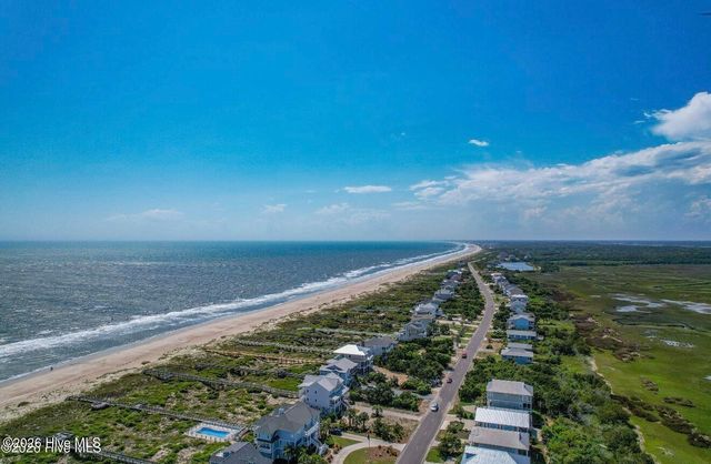 105 SE 17th Street, Oak Island, NC 28465