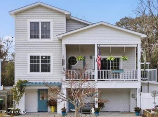 105 SE 17th Street, Oak Island, NC 28465