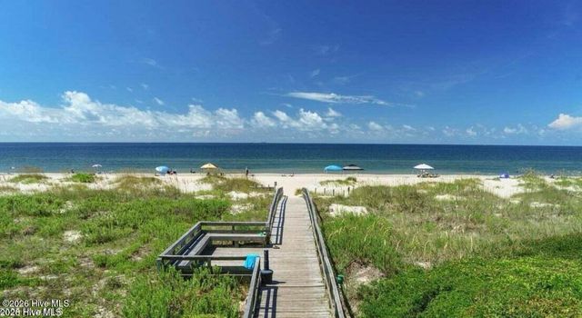 105 SE 17th Street, Oak Island, NC 28465