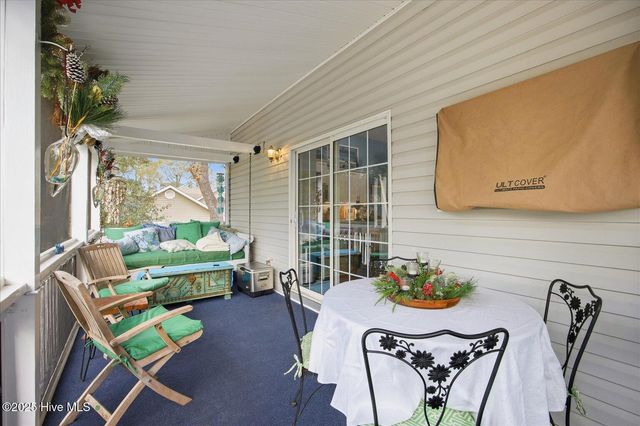 105 SE 17th Street, Oak Island, NC 28465