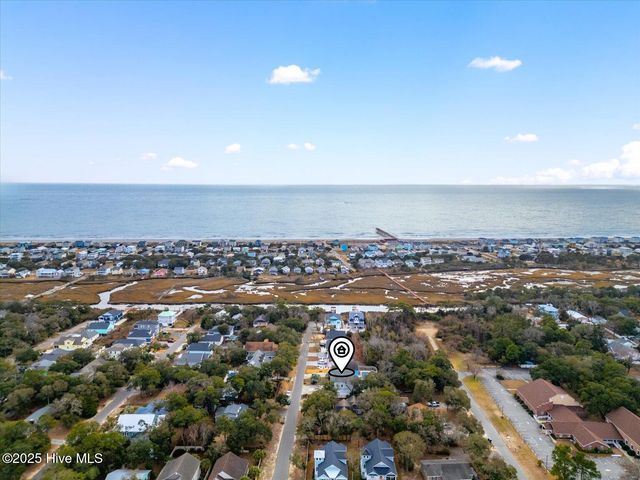 105 SE 17th Street, Oak Island, NC 28465